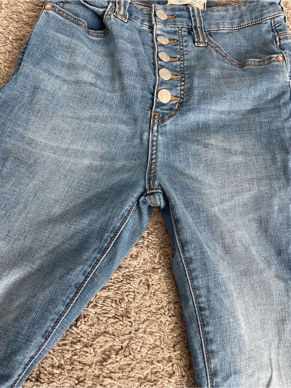 We The Free Bell Bottom Flare Jeans - Picture 5 of 9